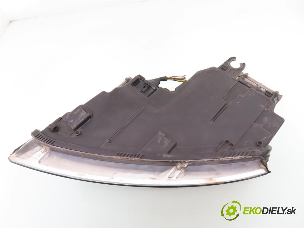 AUDI A8 D3 (4E2, 4E8) SEDAN 2004 171,00 3.0 TDI quattro - ASB 2967,00 světlo PP 4E0941030R ; 1ZS00854066 ; 4E0907813