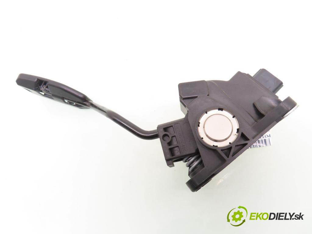 HONDA JAZZ III (GE_, GG_, GP_) HB 2010 73,00 1.3 i - L13Z1 1339,00 Potenciometer plynu 6515473 (Potenciometer plynového pedálu)