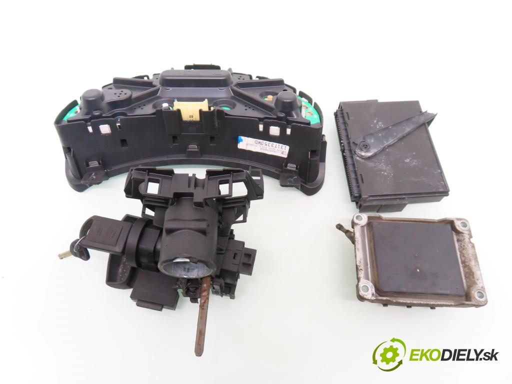 OPEL CORSA C (X01) HB 2005 59,00 1.2 16V Twinport 80 - Z 12 XEP 1229,00 spínačka / imobilizéra IMMO / řídící jednotka 0261208253 ; 55352622 ; 13173350WD