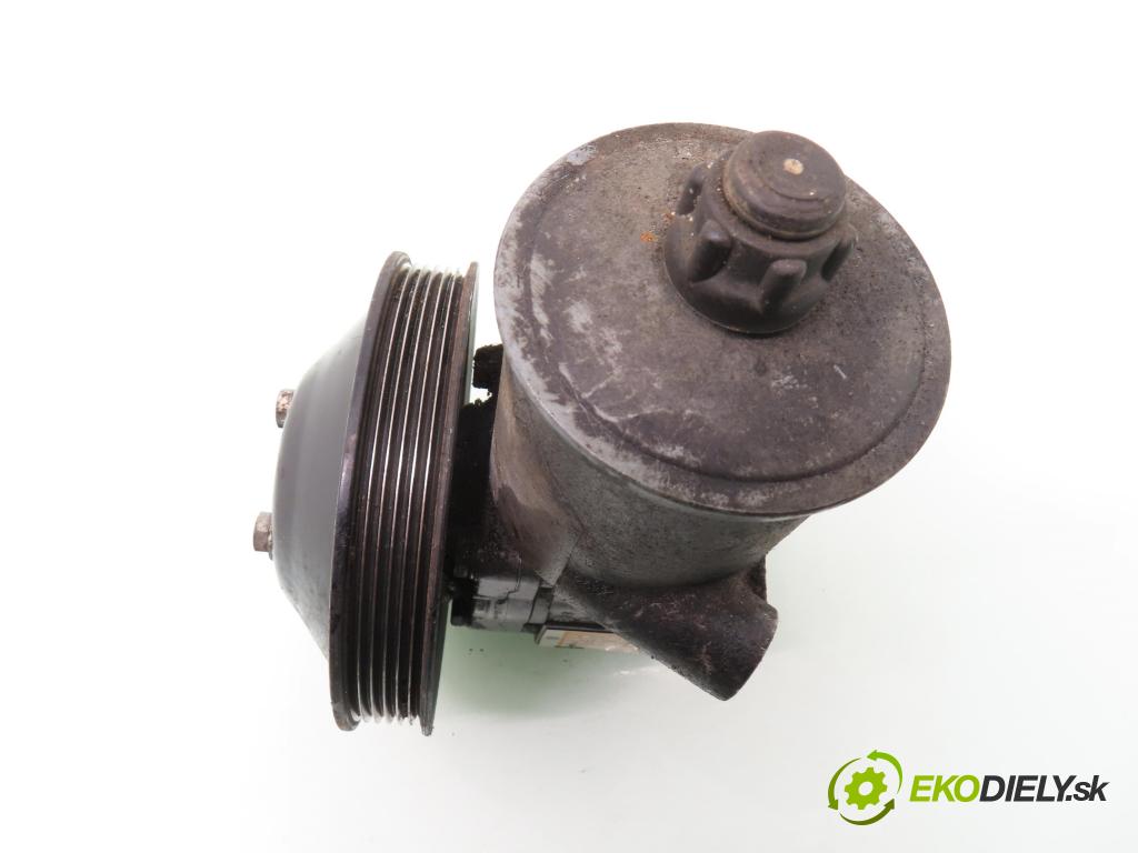 MERCEDES-BENZ KLASA C (W202) SEDAN 1993 55,00 C 200 D (202.120) - OM 601.913 1997,00 pumpa servočerpadlo 2104661301 ; 7682900508 (Servočerpadlo)