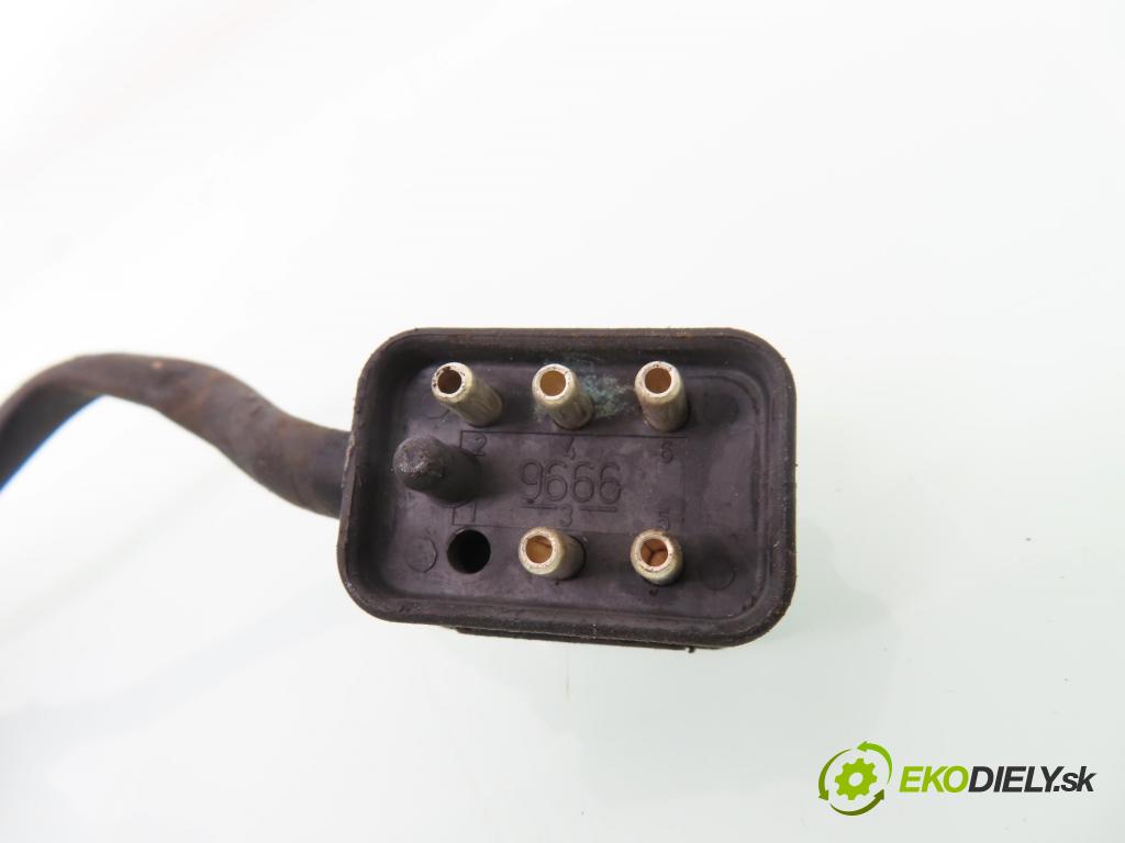 MERCEDES-BENZ KLASA C (W202) SEDAN 1994 55,00 C 200 D (202.120) - OM 601.913 1997,00 MECHANISMUS/ motorek stěračů 2028200342