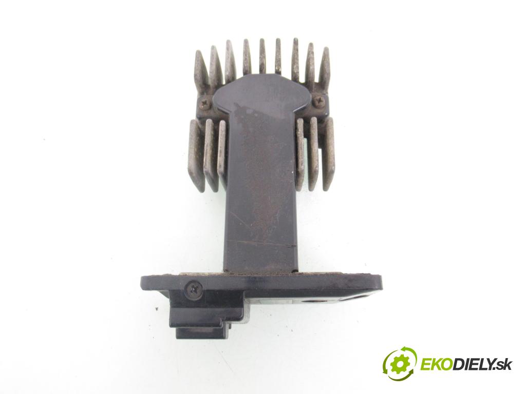 HONDA LEGEND II (KA) SEDAN 1992 151,00 3.2 i 24V (KA7) - C32A2 3206,00 rezistor / reostat kúrenia 0778000172