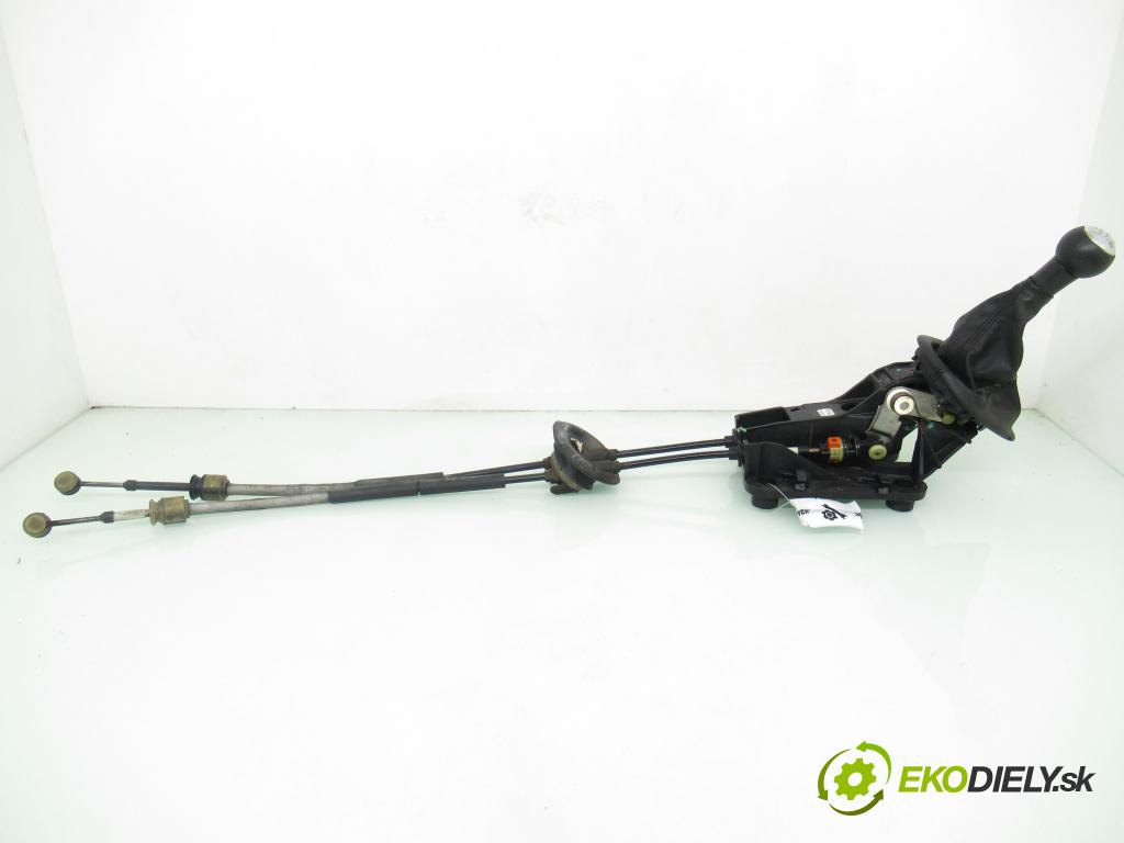 PEUGEOT 307 (3A/C) HB 2005 66,00 1.6 HDi 90 - 9HX (DV6ATED4) 1560,00 ZVEDÁK: 9657303580