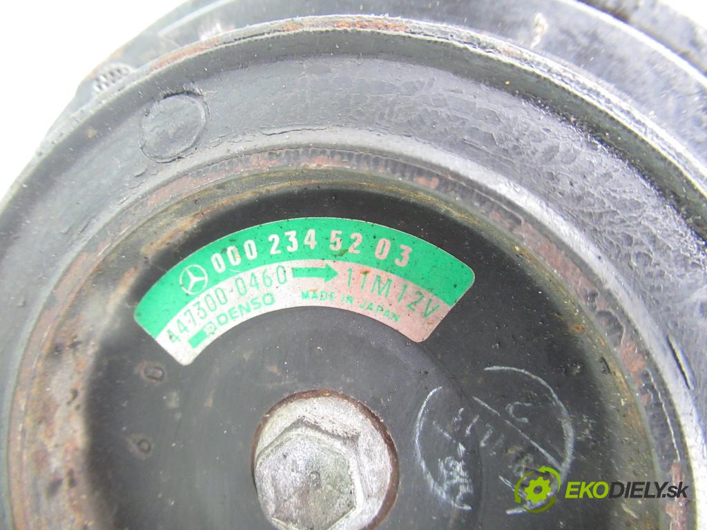 MERCEDES-BENZ KLASA C (W202) SEDAN 1993 55,00 C 200 D (202.120) - OM 601.913 1997,00 KOMPRESOR: klimatizácie 0002340711 ; 0002345203 ; 0002301311 (Kompresor klimatizácie)