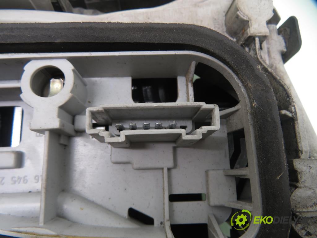 VW POLO (9N_) HB 2007 51,00 1.4 TDI - BNM 1422,00 světlo pravé zadní 6Q6945258F