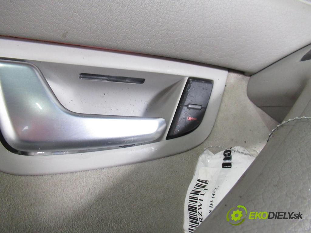 AUDI A8 D3 (4E2, 4E8) SEDAN 2004 171,00 3.0 TDI quattro - ASB 2967,00 čalúnenie Dvere LT 4E0868065A