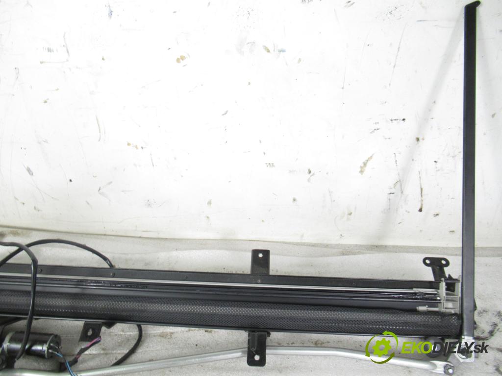 AUDI A8 D3 (4E2, 4E8) SEDAN 2004 171,00 3.0 TDI quattro - ASB 2967,00 Roleta okna 4E0861325 (Interiér ostatní)