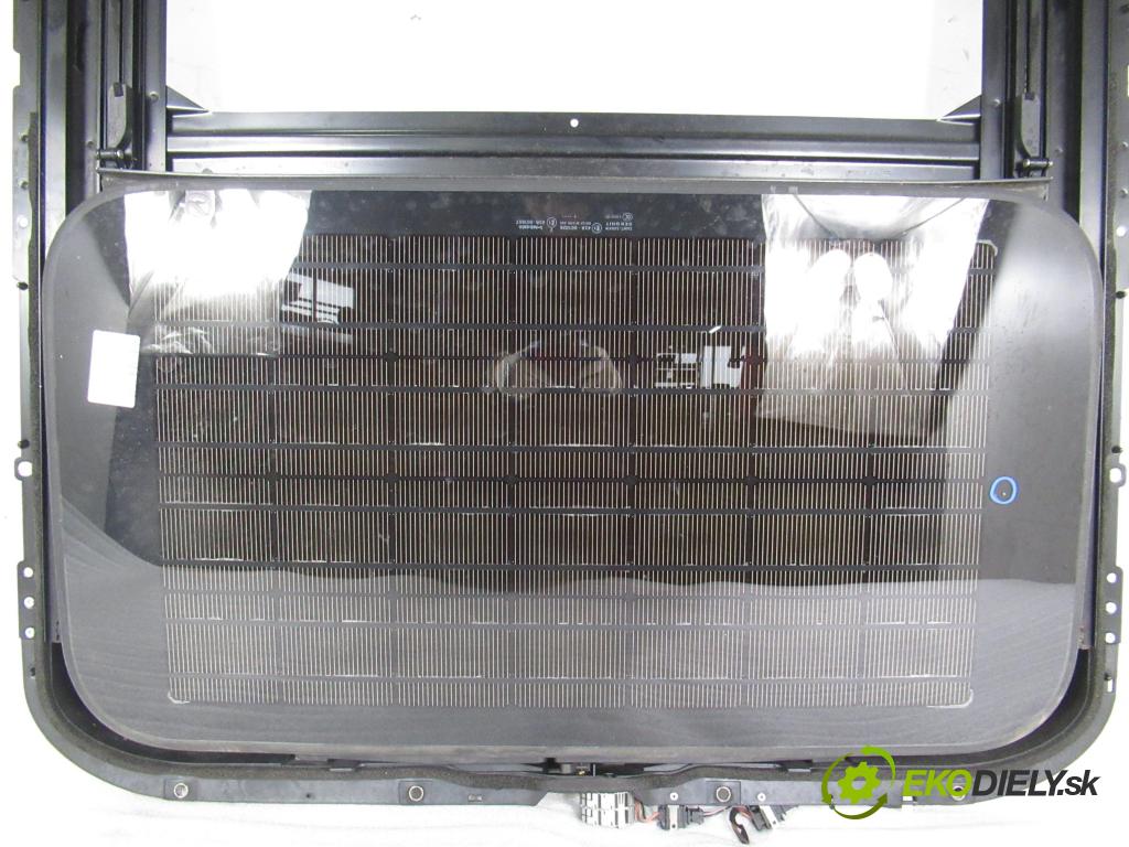 AUDI A8 D3 (4E2, 4E8) SEDAN 2004 171,00 3.0 TDI quattro - ASB 2967,00 strešné okno 4E0877041E ; 4E0959591 (Sklo karosérie)