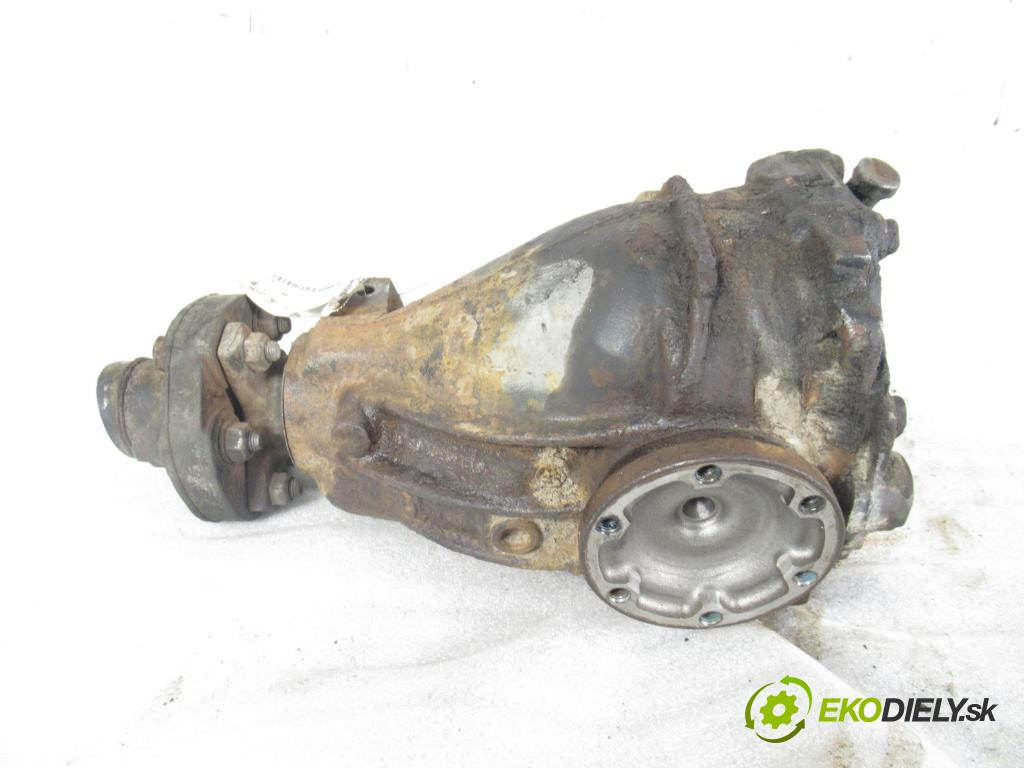 MERCEDES-BENZ CLK (C208) CABRIO 2000 142,00 230 Kompressor 193 - M 111.975 2295,00 ,diferenciál R1243513008