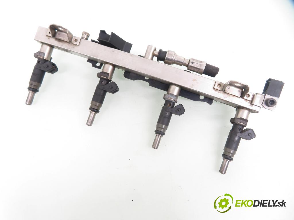 BMW 3 (E46) SEDAN 2002 105,00 318 i - N42 B20 A 1995,00 Lišta vstrekovacia 7506158 (Vstrekovacia lišta)