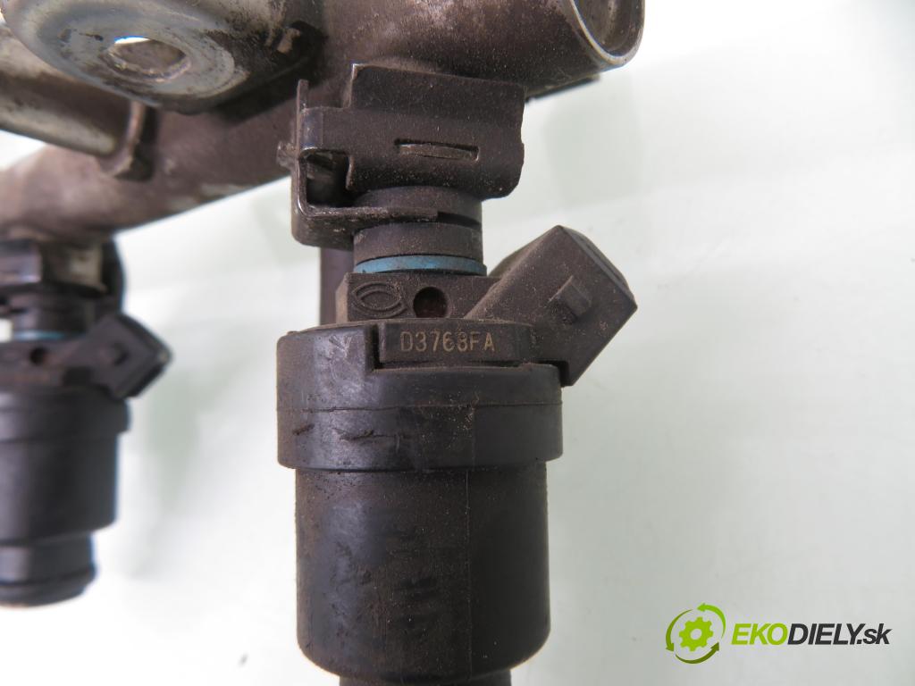 BMW 3 (E46) SEDAN 1998 87,00 318 i 118 - M43 B19 (194E1) 1895,00 Lišta vstrekovacia 1435910 ; D3768FA (Vstrekovacia lišta)