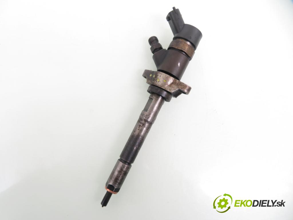 FORD FOCUS II (DA_, HCP) HB 2006 80,00 1.6 TDCi 109 - G8DA 1560,00 vstrekovač 0445110188 (Vstrekovač paliva)