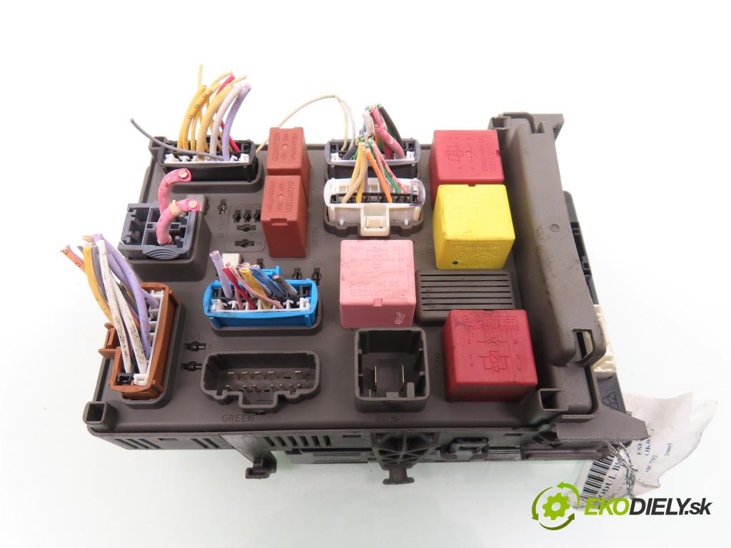 RENAULT ESPACE IV (JK0/1_) MINIVAN 2005 100,00 2.0 (JK09) - F4R 792 1998,00 MODUL BSI 8200447438A ; 8200315963 ; 518837117