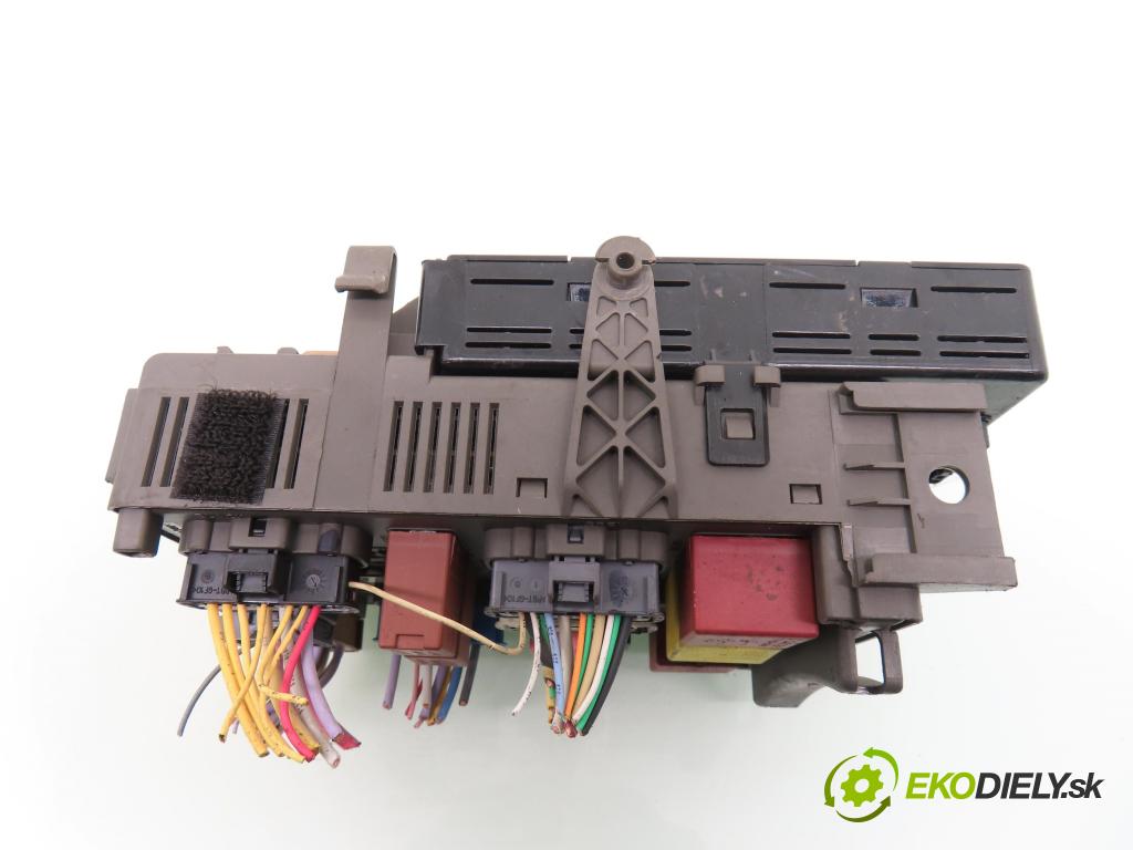 RENAULT ESPACE IV (JK0/1_) MINIVAN 2005 100,00 2.0 (JK09) - F4R 792 1998,00 MODUL BSI 8200447438A ; 8200315963 ; 518837117