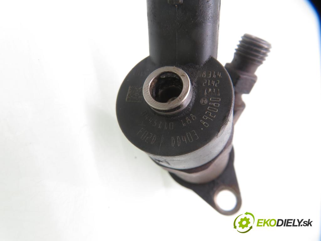 FORD FOCUS II (DA_, HCP) HB 2006 80,00 1.6 TDCi 109 - G8DA 1560,00 vstrekovač 0445110188 (Vstrekovač paliva)