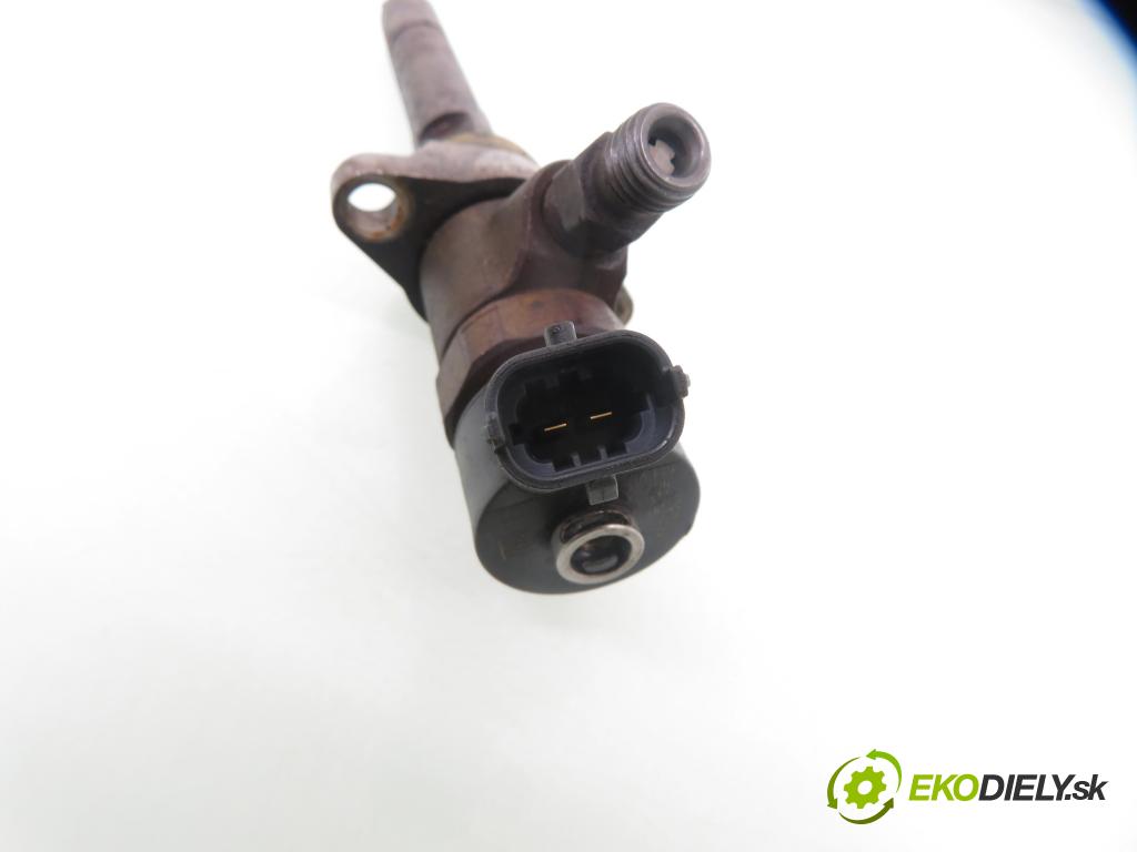 FORD FOCUS II (DA_, HCP) HB 2006 80,00 1.6 TDCi 109 - G8DA 1560,00 vstrekovač 0445110188 (Vstrekovač paliva)