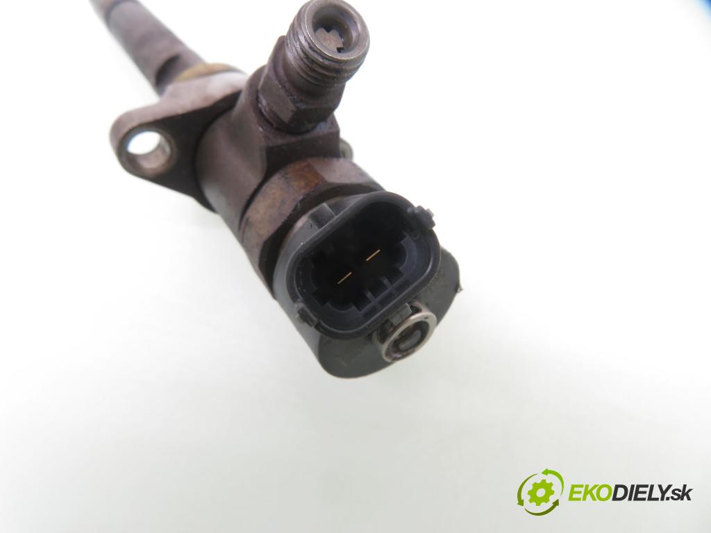 FORD FOCUS II (DA_, HCP) HB 2006 80,00 1.6 TDCi 109 - G8DA 1560,00 vstrekovač 0445110188 (Vstrekovač paliva)