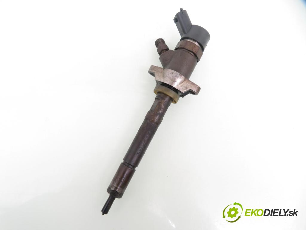 FORD FOCUS II (DA_, HCP) HB 2006 80,00 1.6 TDCi 109 - G8DA 1560,00 vstrekovač 0445110188 (Vstrekovač paliva)