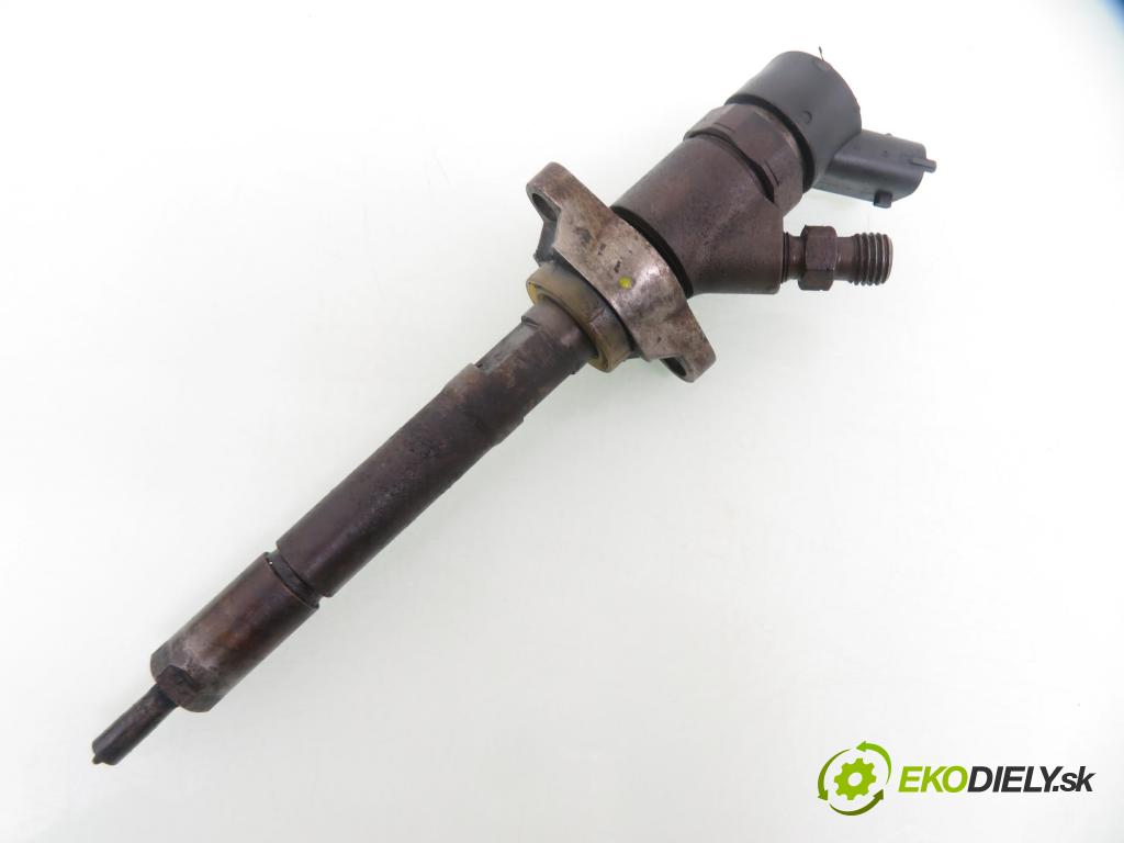 FORD FOCUS II (DA_, HCP) HB 2006 80,00 1.6 TDCi 109 - G8DA 1560,00 vstrekovač 0445110188 (Vstrekovač paliva)