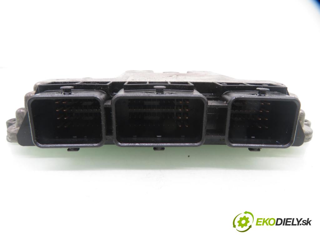 FORD FOCUS II (DA_, HCP) HB 2006 80,00 1.6 TDCi 109 - G8DA 1560,00 Riadiaca jednotka Motor 4M5112A650NE ; 0281011263