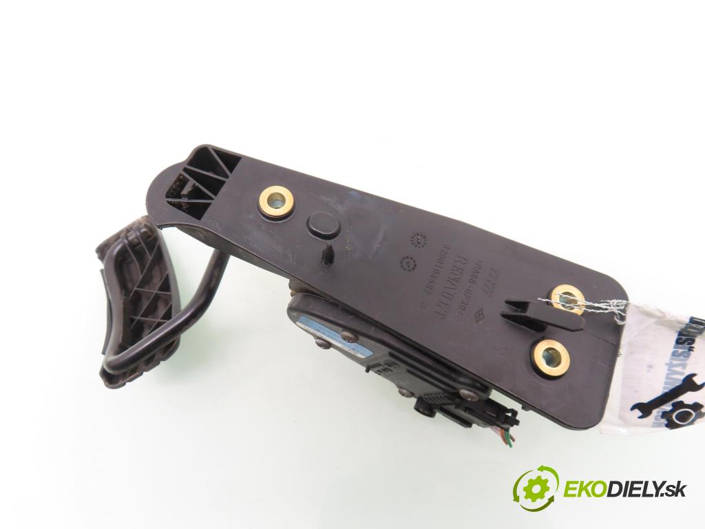 RENAULT ESPACE IV (JK0/1_) MINIVAN 2005 100,00 2.0 (JK09) - F4R 792 1998,00 Potenciometer plynu 8200007513 (Potenciometer plynového pedálu)