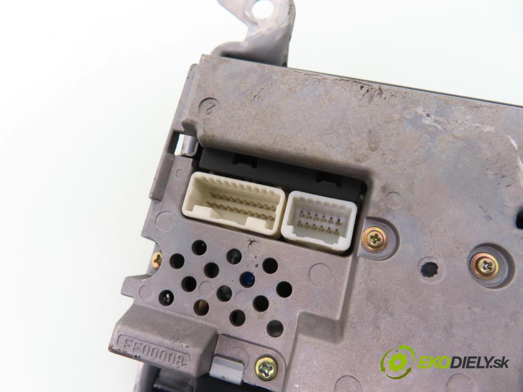 TOYOTA AVENSIS (_T25_) SEDAN 2005 108,00 2.0 VVTi (AZT250_) - 1AZ-FE 1998,00 RADIO CD 8612005080