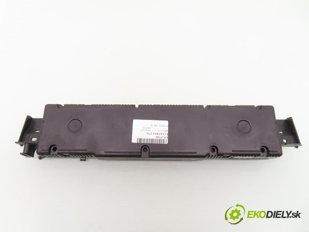 RENAULT ESPACE IV (JK0/1_) MINIVAN 2005 100,00 2.0 (JK09) - F4R 792 1998,00 Prístrojovka elektrický P8200726185A