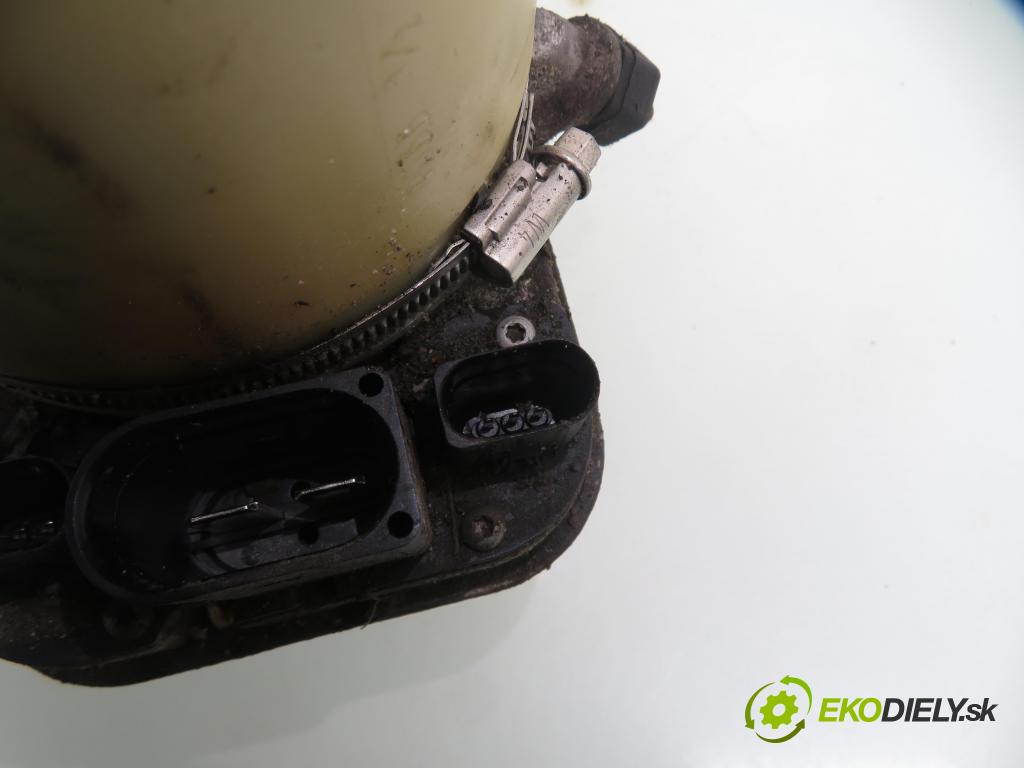 SKODA FABIA I (6Y2) HB 2001 44,00 1.4 MPi 60 - AZE 1397,00 Pumpa servočerpadlo 6Q0428371