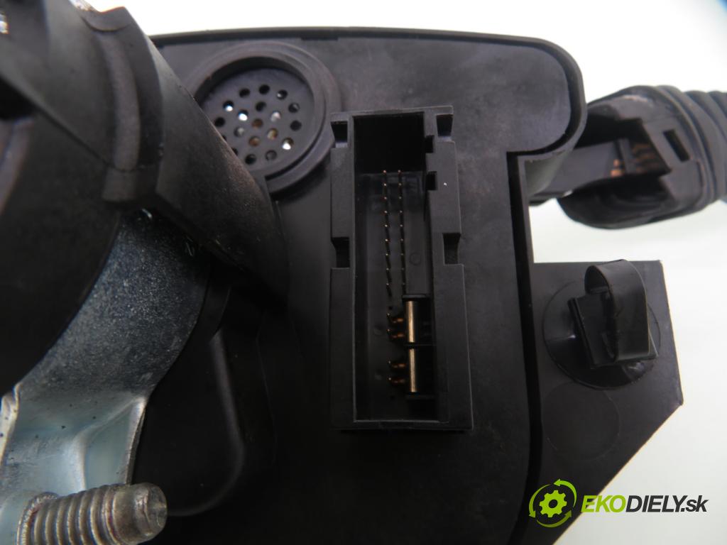 OPEL VECTRA C Kombi (Z02) KOMBI 2006 110,00 1.9 CDTI - Z 19 DTH 1910,00 páčka/prepínač 13204146UY ; 13204146