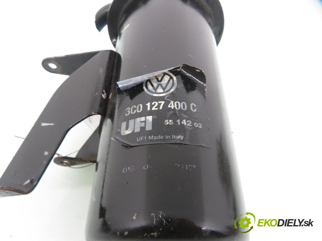 VW PASSAT B6 Variant (3C5) KOMBI 2005 103,00 2.0 TDI 16V - BKP 1968,00 Obal filtra paliva 3C0127400C ; 5514203 (Obal palivového filtra)