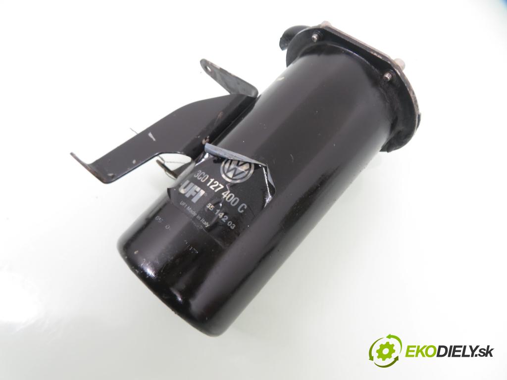 VW PASSAT B6 Variant (3C5) KOMBI 2005 103,00 2.0 TDI 16V - BKP 1968,00 Obal filtra paliva 3C0127400C ; 5514203 (Obal palivového filtra)