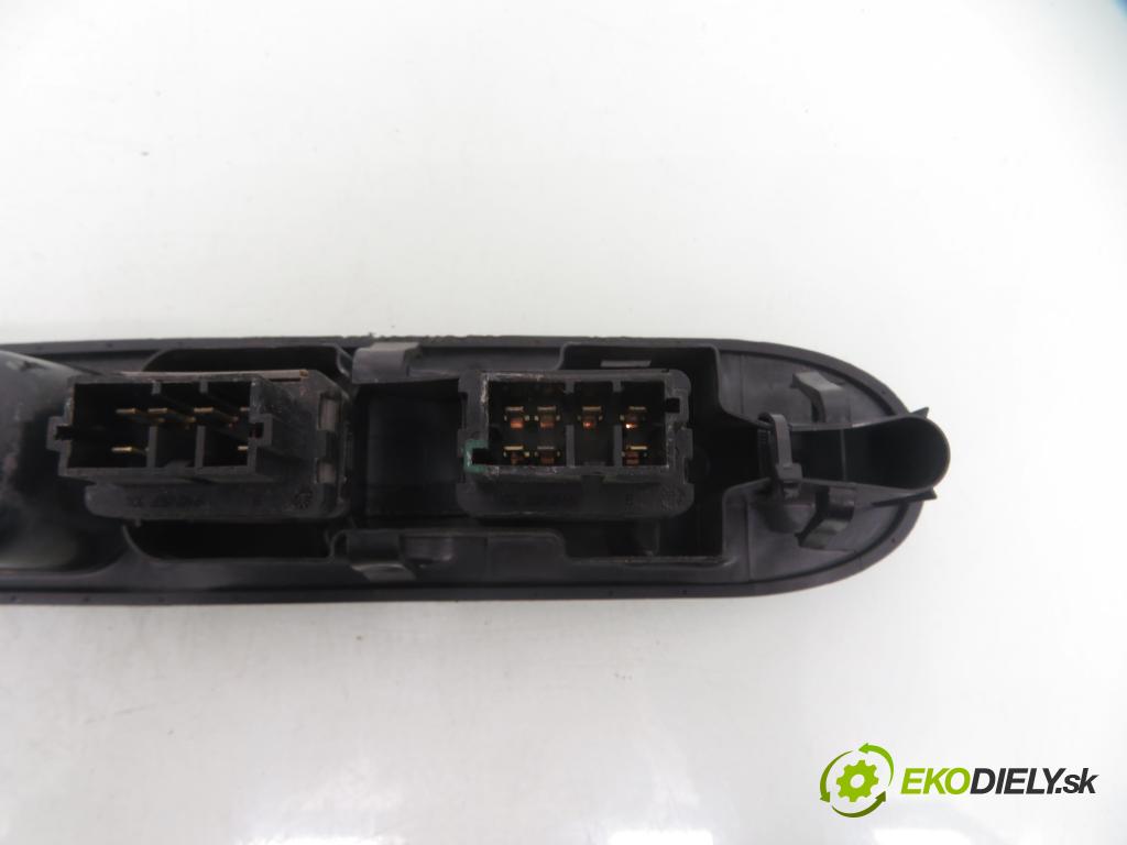 PEUGEOT 307 CC (3B) CABRIO 2004 100,00 2.0 16V 136 - RFN 1997,00 prepínač okna