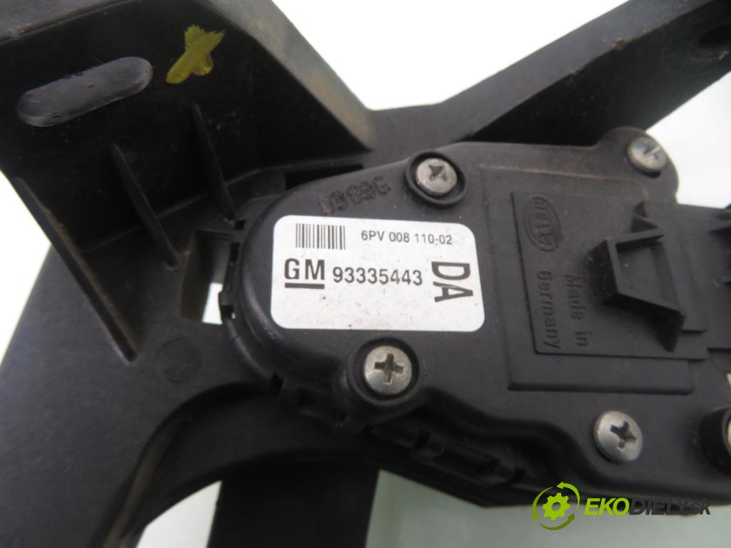 OPEL MERIVA A nadwozie wielkoprzestrzenne (MPV) (X03) MINIVAN 2005 66,00 1.4 16V Twinport - Z 14 XEP 1364,00 Potenciometer plynu 6PV00811002 ; 93335443 (Potenciometer plynového pedálu)