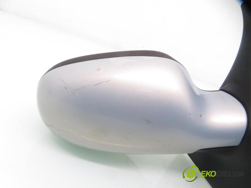 RENAULT SCENIC I (JA0/1_) MINIVAN 2002 75,00 1.9 dCi 102 - F9Q 732 1870,00 Spätné zrkadlo 7700431545 ; 9611120