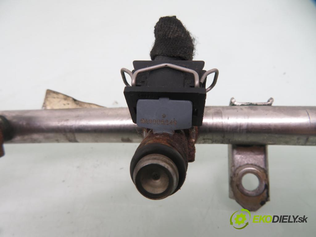 MERCEDES-BENZ VANEO (414) MINIVAN 2002 75,00 1.6 (414.700) - M 166.961 1598,00 Lišta vstrekovacia 96614003 ; A0006249 (Vstrekovacia lišta)