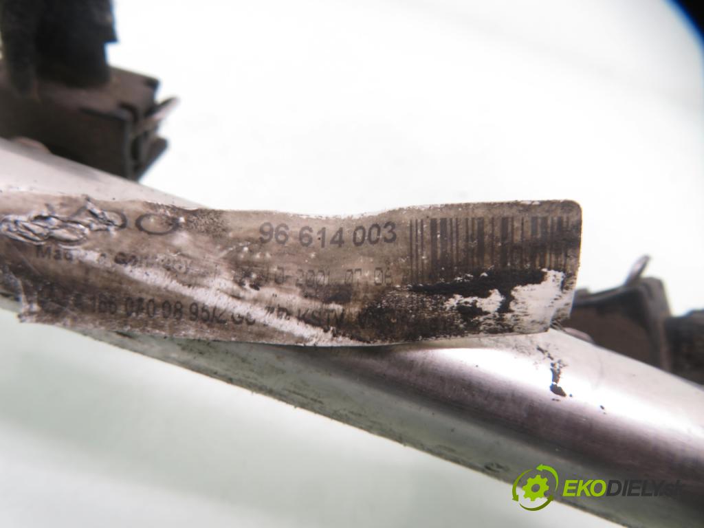 MERCEDES-BENZ VANEO (414) MINIVAN 2002 75,00 1.6 (414.700) - M 166.961 1598,00 Lišta vstrekovacia 96614003 ; A0006249 (Vstrekovacia lišta)