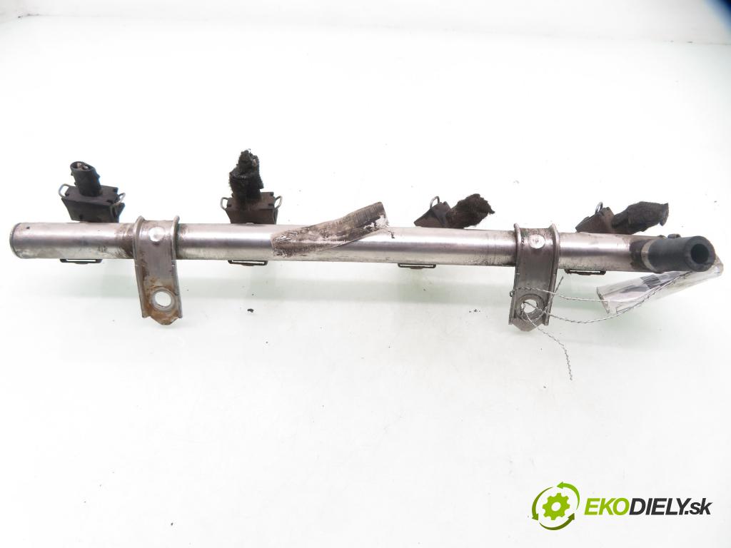 MERCEDES-BENZ VANEO (414) MINIVAN 2002 75,00 1.6 (414.700) - M 166.961 1598,00 Lišta vstrekovacia 96614003 ; A0006249 (Vstrekovacia lišta)