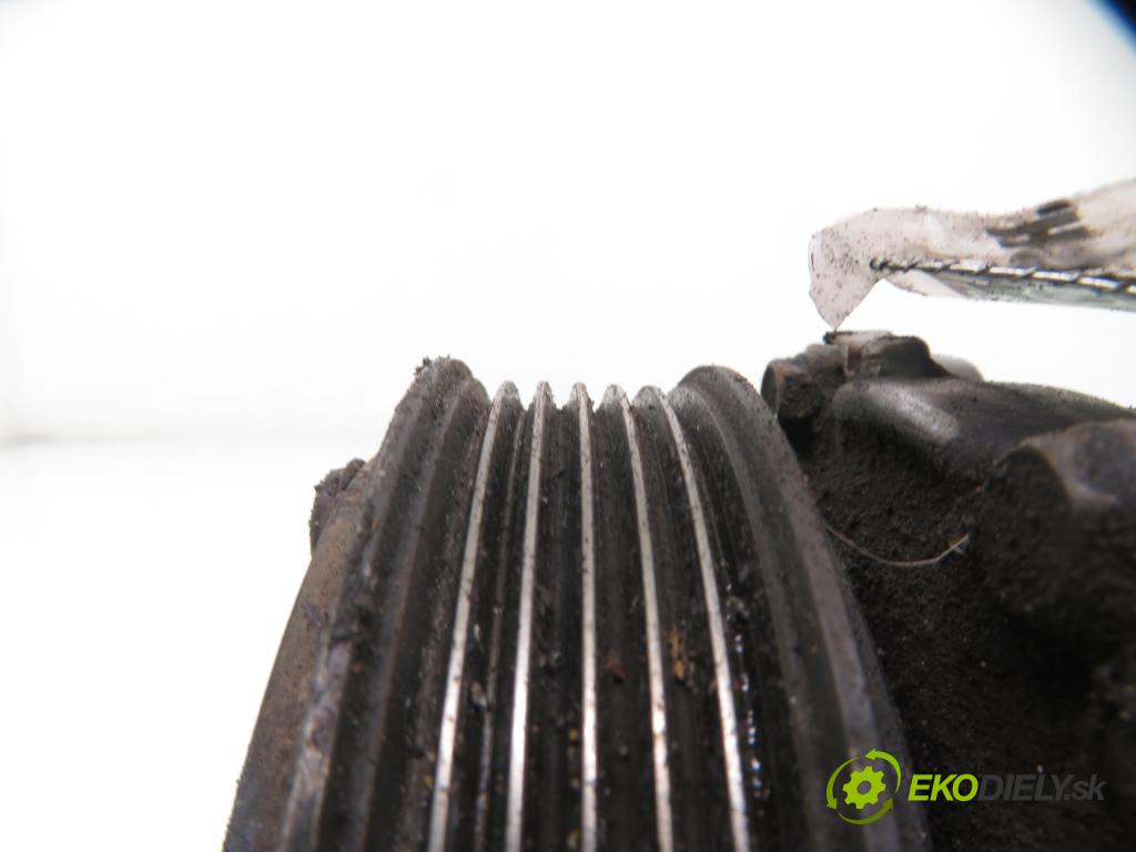 CITROEN C8 (EA_, EB_) VAN 2005 94,00 2.2 HDi - 4HW (DW12TED4) 2179,00 KOMPRESOR: klimatizácie SD7VCA (Kompresor klimatizácie)