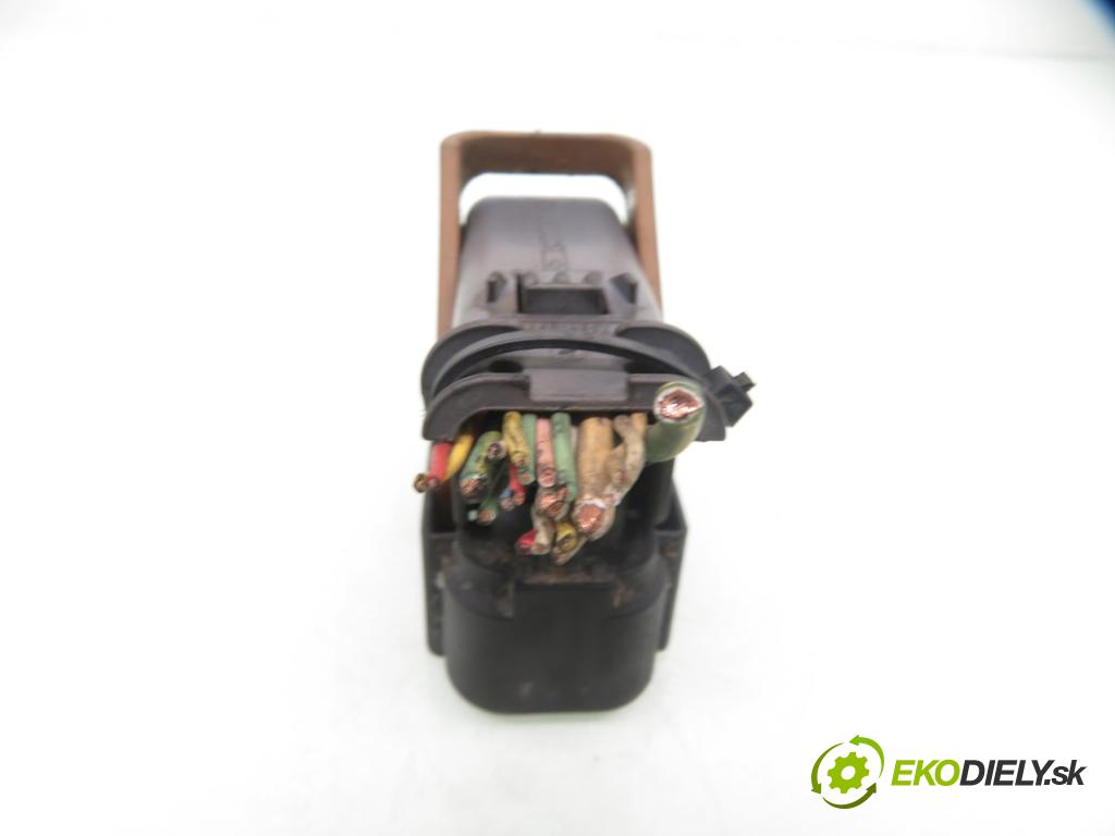 PEUGEOT PARTNER Skrzynia FURGON 2008 66,00 1.6 HDi 8V 90 1560,00 BALÍČEK: elektrická 0265800650 ; 0265231974 ; 9660107180