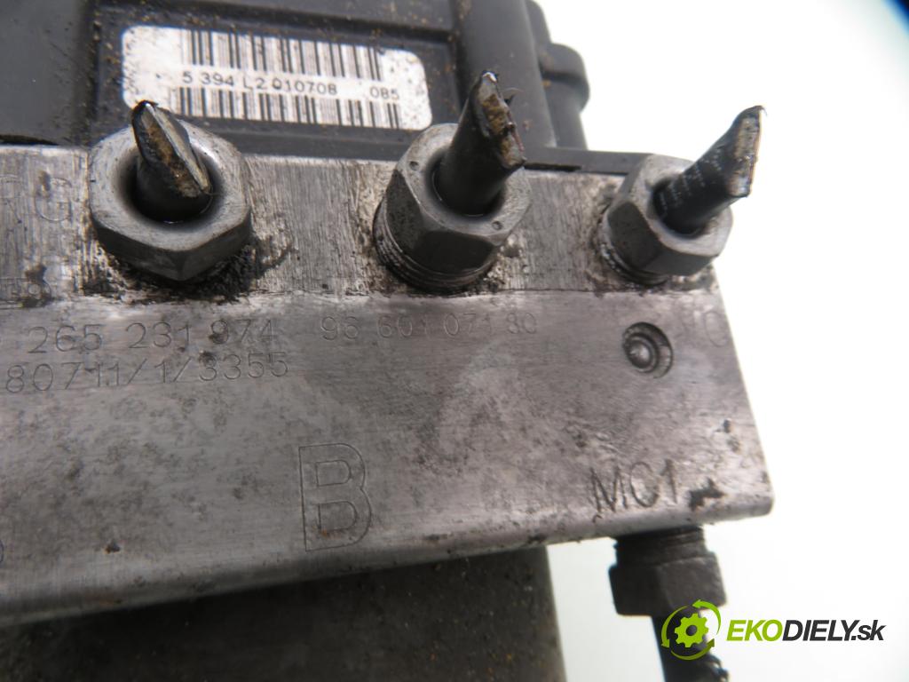 PEUGEOT PARTNER Skrzynia FURGON 2008 66,00 1.6 HDi 8V 90 1560,00 Pumpa ABS 0265800650 ; 0265231974 ; 9660107180 (Pumpa ABS)