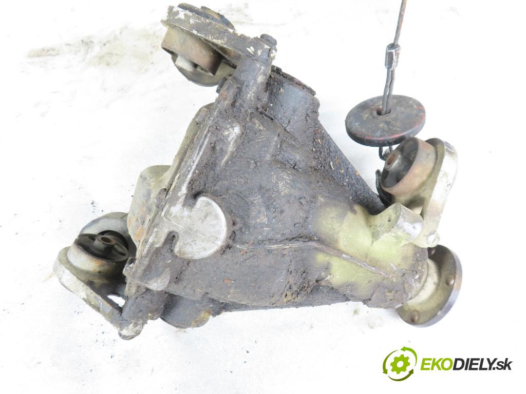 LAND ROVER FREELANDER (L314) SUV 2000 72,00 2.0 DI 4x4 - 20 T2N 1994,00 ,diferenciál REVBN ; 174002