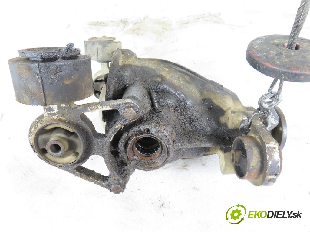 LAND ROVER FREELANDER (L314) SUV 2000 72,00 2.0 DI 4x4 - 20 T2N 1994,00 ,diferenciál REVBN ; 174002