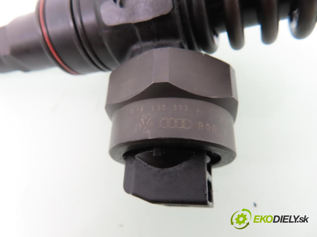 SKODA FABIA I (6Y2) HB 2000 74,00 1.9 TDI PD 100 - ATD 1896,00 Vstrekovač 038130073J ; 0414720015 (Vstrekovač paliva)