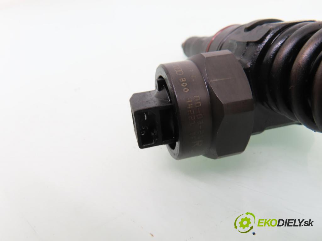 SKODA FABIA I (6Y2) HB 2000 74,00 1.9 TDI PD 100 - ATD 1896,00 Vstrekovač 038130073J ; 0414720015 (Vstrekovač paliva)