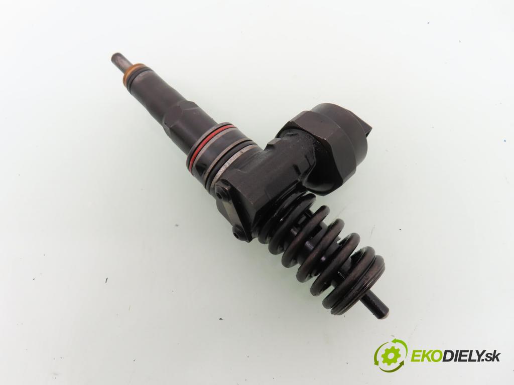 SKODA FABIA I (6Y2) HB 2000 74,00 1.9 TDI PD 100 - ATD 1896,00 Vstrekovač 038130073J ; 0414720015 (Vstrekovač paliva)