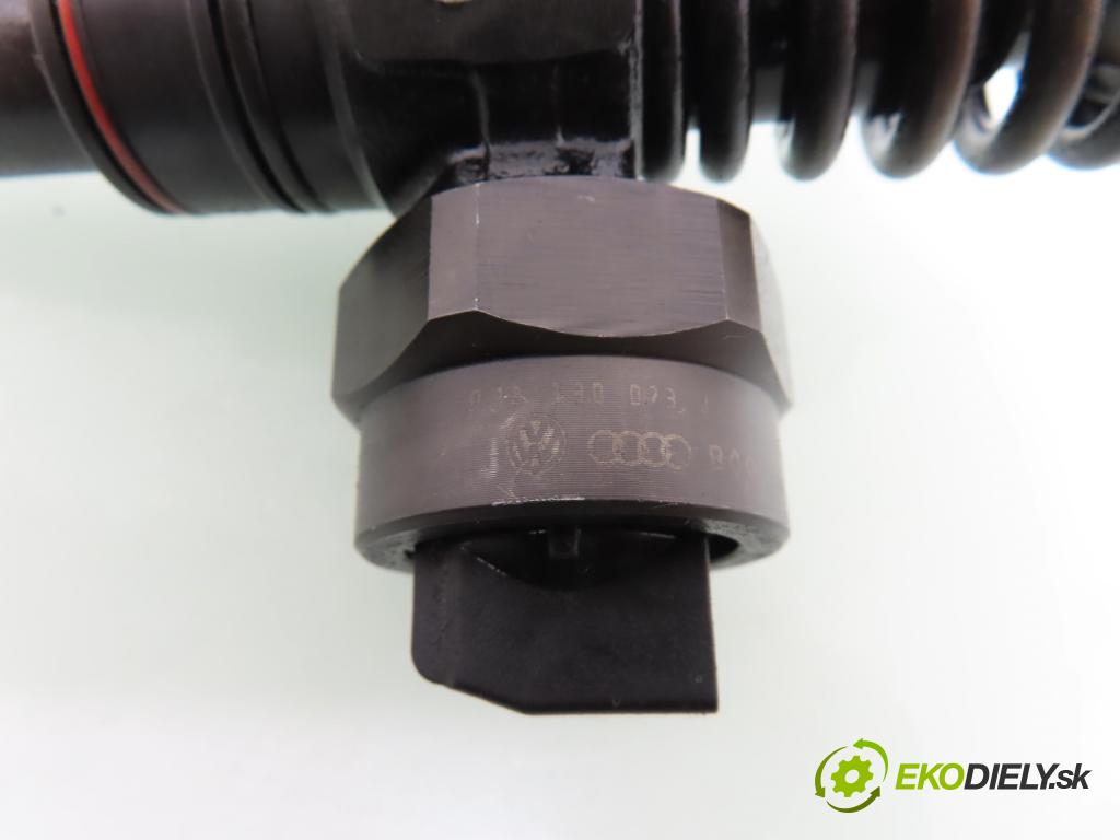 SKODA FABIA I (6Y2) HB 2000 74,00 1.9 TDI PD 100 - ATD 1896,00 Vstrekovač 038130073J ; 0414720015 (Vstrekovač paliva)