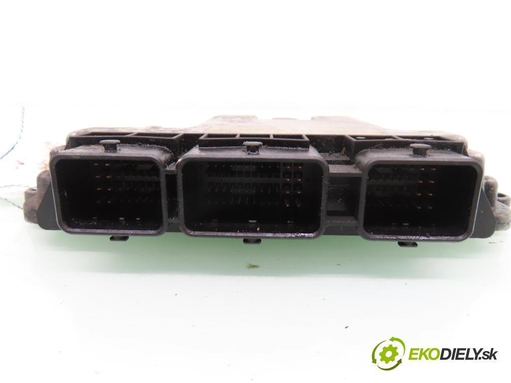 NISSAN PRIMERA Kombi (WP12) KOMBI 2003 88,00 1.9 dCi 120 - F9Q 1870,00 Riadiaca jednotka Motor 0281011646 ; 23710AW319 ; 8200305678