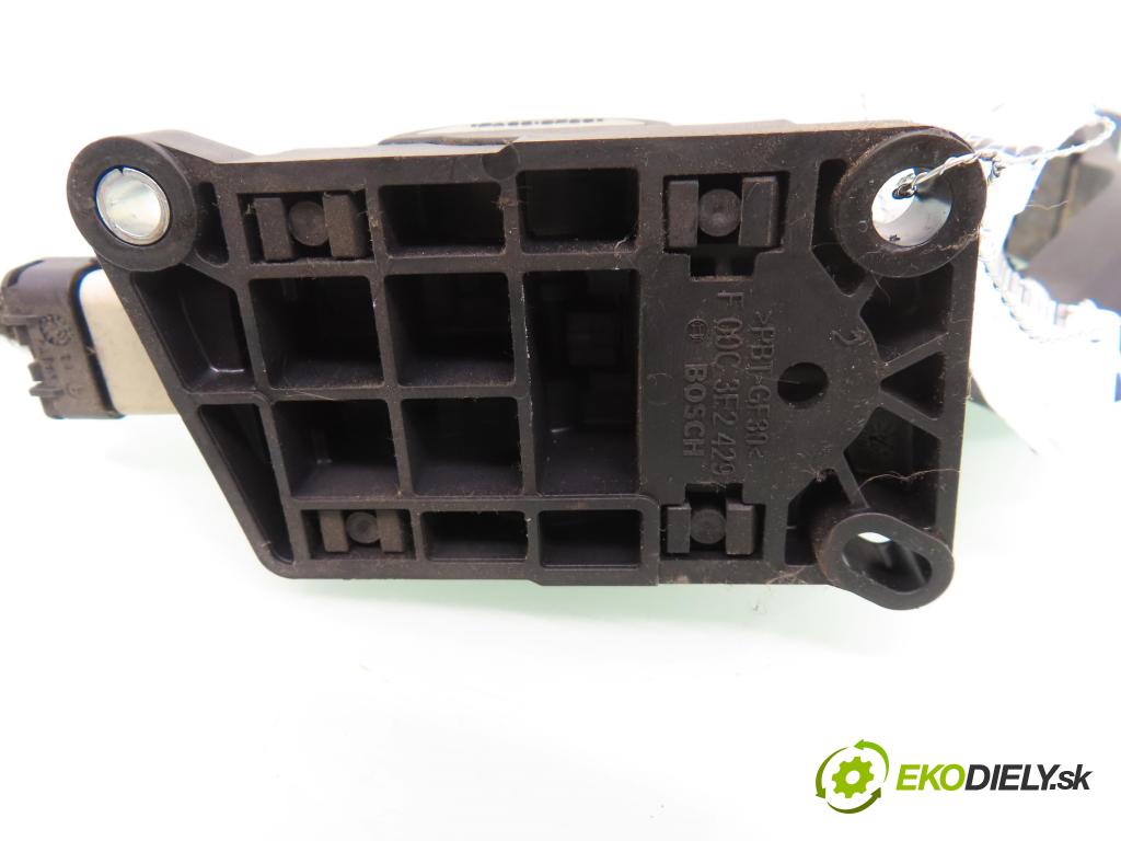 CITROEN C2 (JM_) HB 2006 50,00 1.4 HDi 68 8V - 8HZ 1398,00 Potenciometer plynu 0280752251 ; 9646702180 (Potenciometer plynového pedálu)