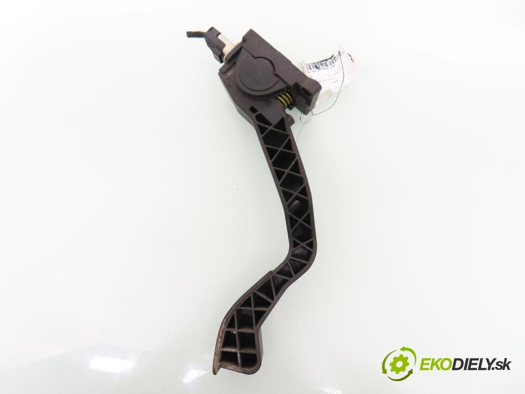 CITROEN C2 (JM_) HB 2006 50,00 1.4 HDi 68 8V - 8HZ 1398,00 Potenciometer plynu 0280752251 ; 9646702180 (Potenciometer plynového pedálu)