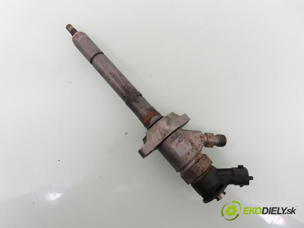 PEUGEOT PARTNER Skrzynia FURGON 2008 66,00 1.6 HDi 8V 90 1560,00 vstrekovač 0445110311 (Vstrekovač paliva)